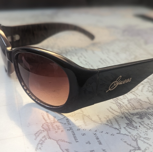 Guess sunglasses - Picture 2 of 5